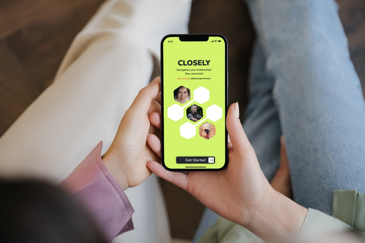 closely-3